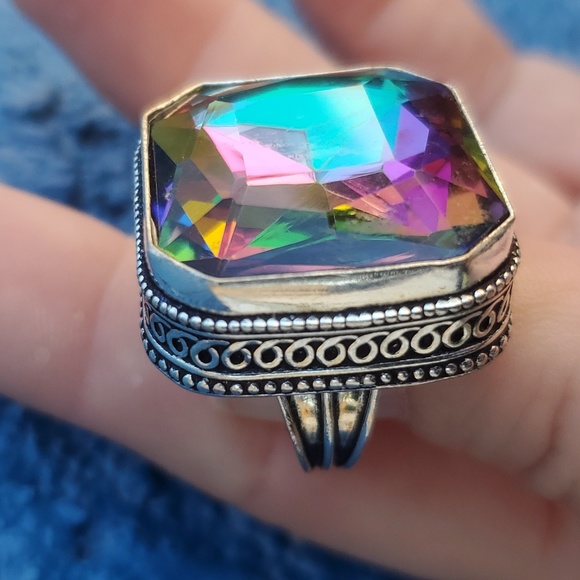 New Oversized Mystic Topaz 925 Silver Statement Ring. - Picture 15 of 16